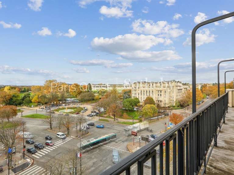 Appartement Paris 16e - 2 chambres - 90m²