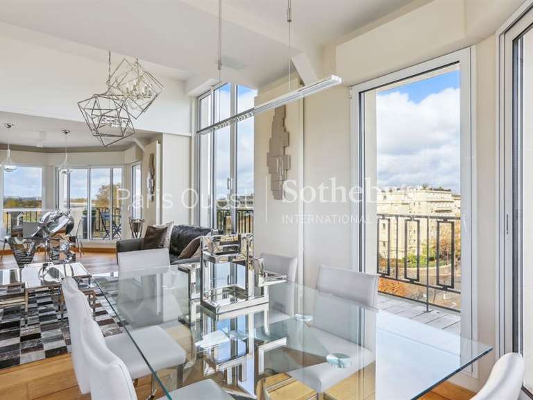 Appartement Paris 16e - 2 chambres - 90m²