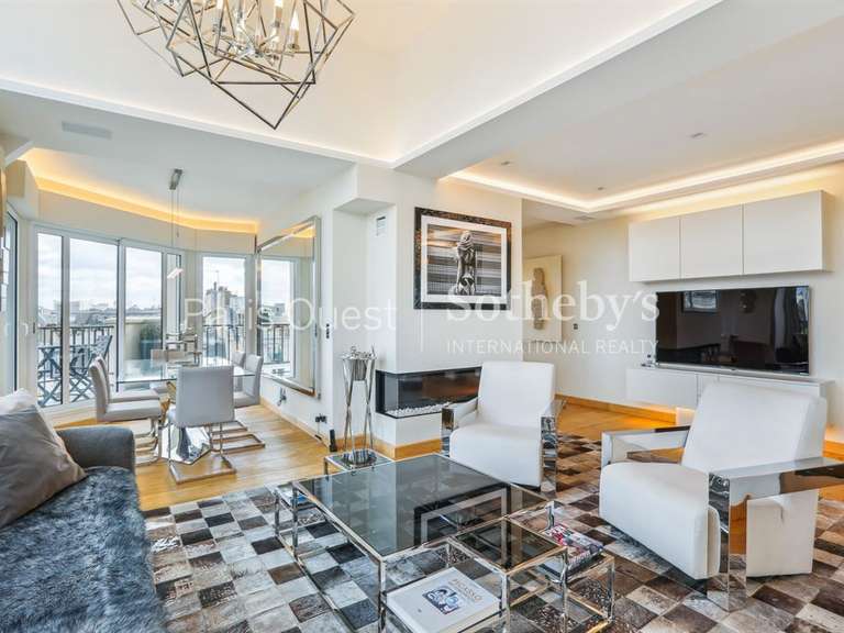 Appartement Paris 16e - 2 chambres - 90m²