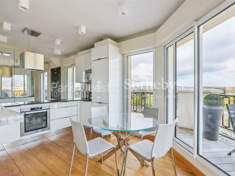 Appartement Paris 16e - 2 chambres - 90m²