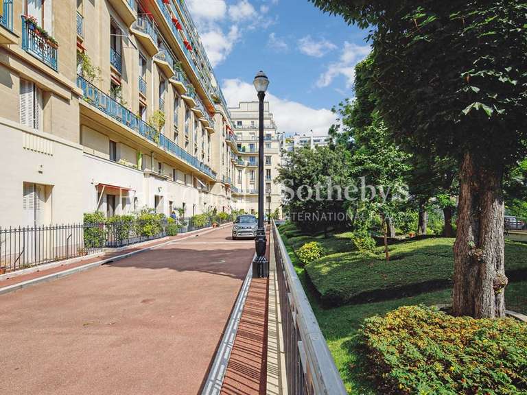 Apartment Paris 16e - 3 bedrooms - 150m²