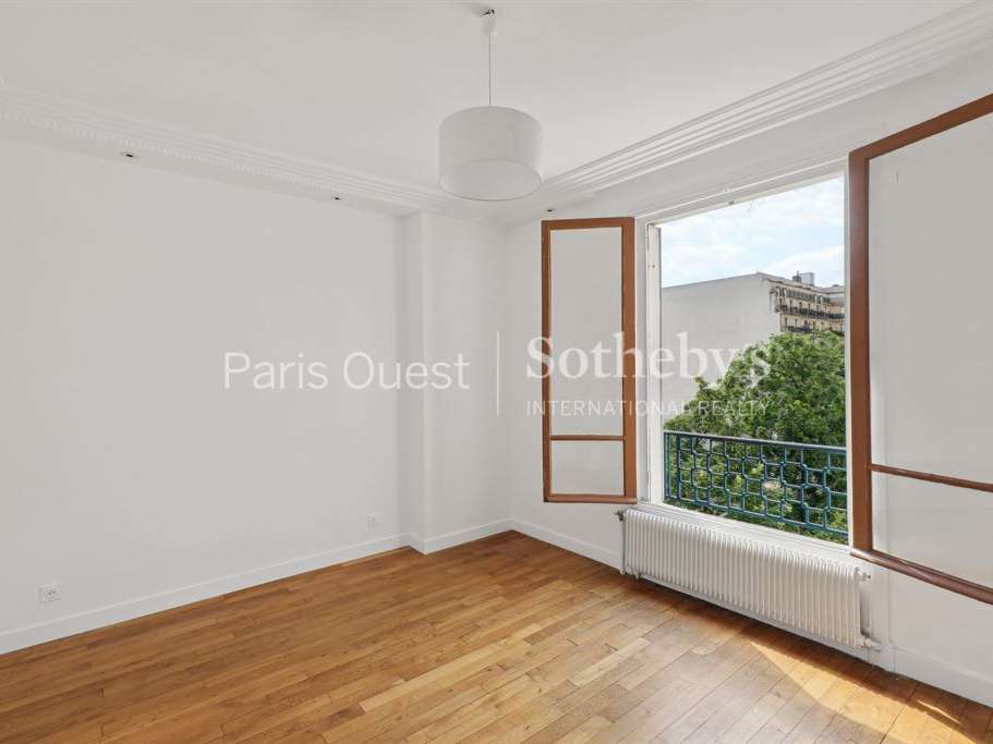 Apartment Paris 16e