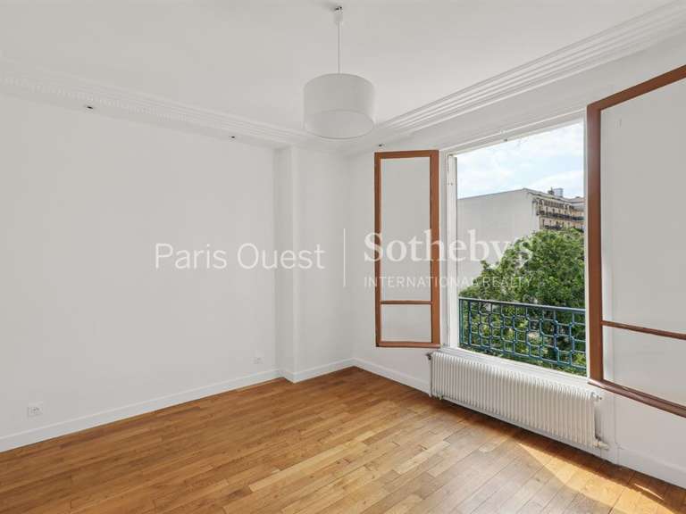 Apartment Paris 16e - 3 bedrooms - 150m²