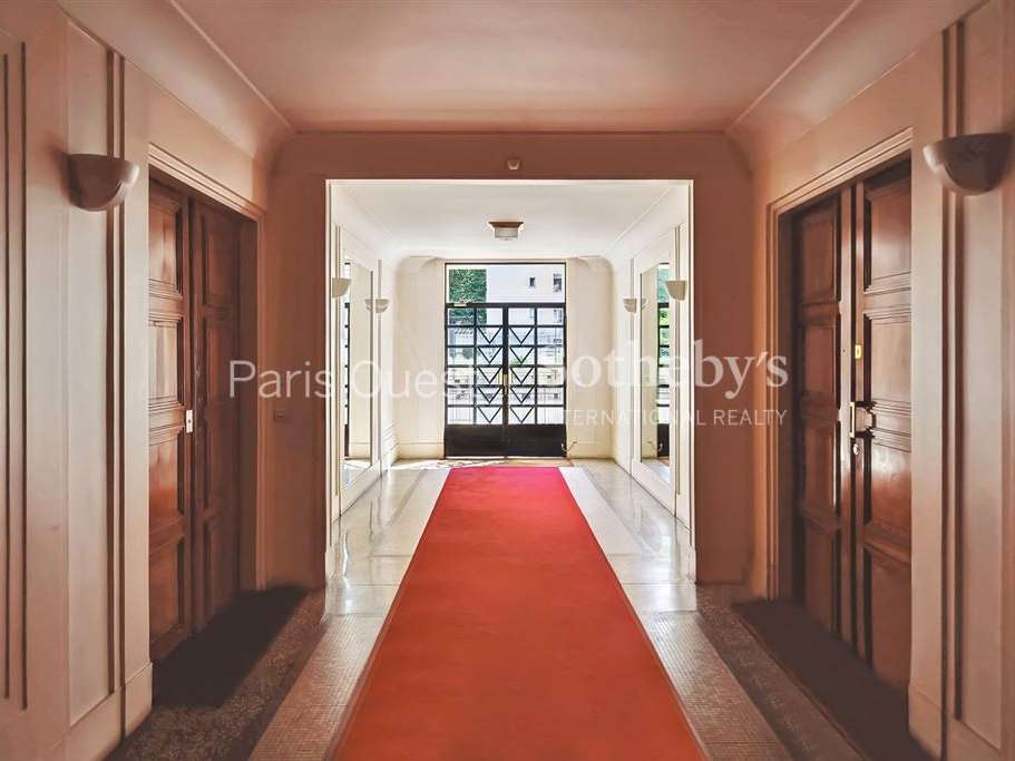 Apartment Paris 16e