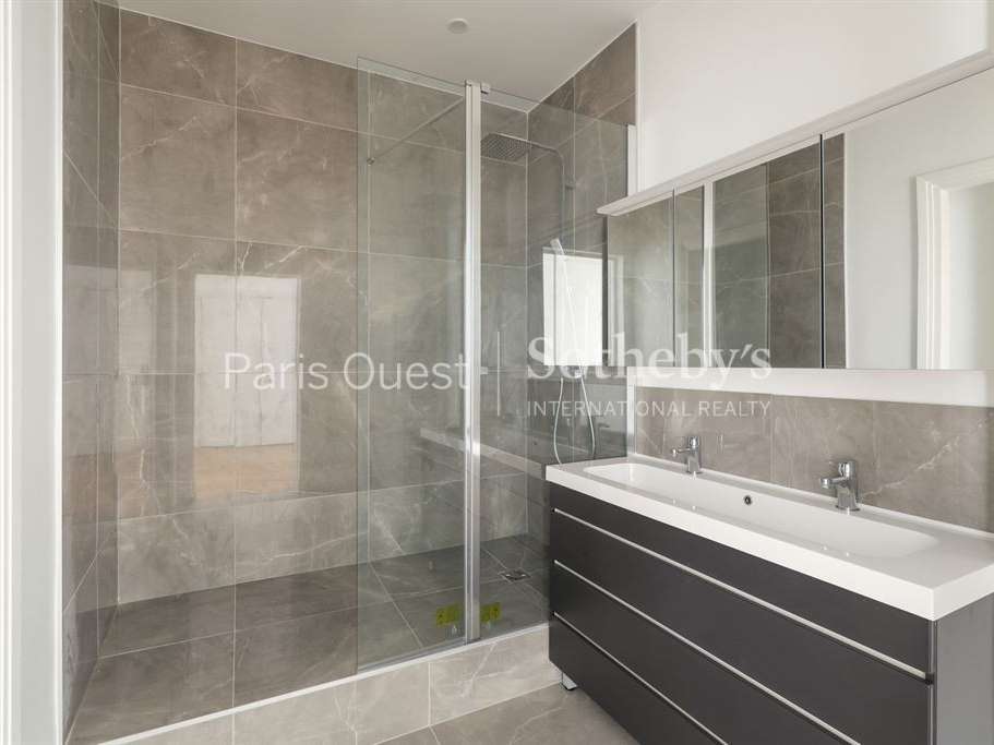 Apartment Paris 16e