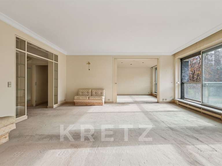 Apartment Paris 16e - 2 bedrooms - 125m²