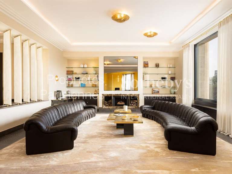 Appartement Paris 16e - 4 chambres - 392m²