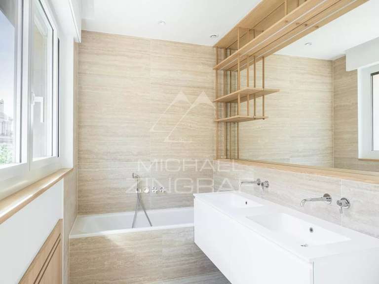 Apartment Paris 16e - 3 bedrooms - 126m²