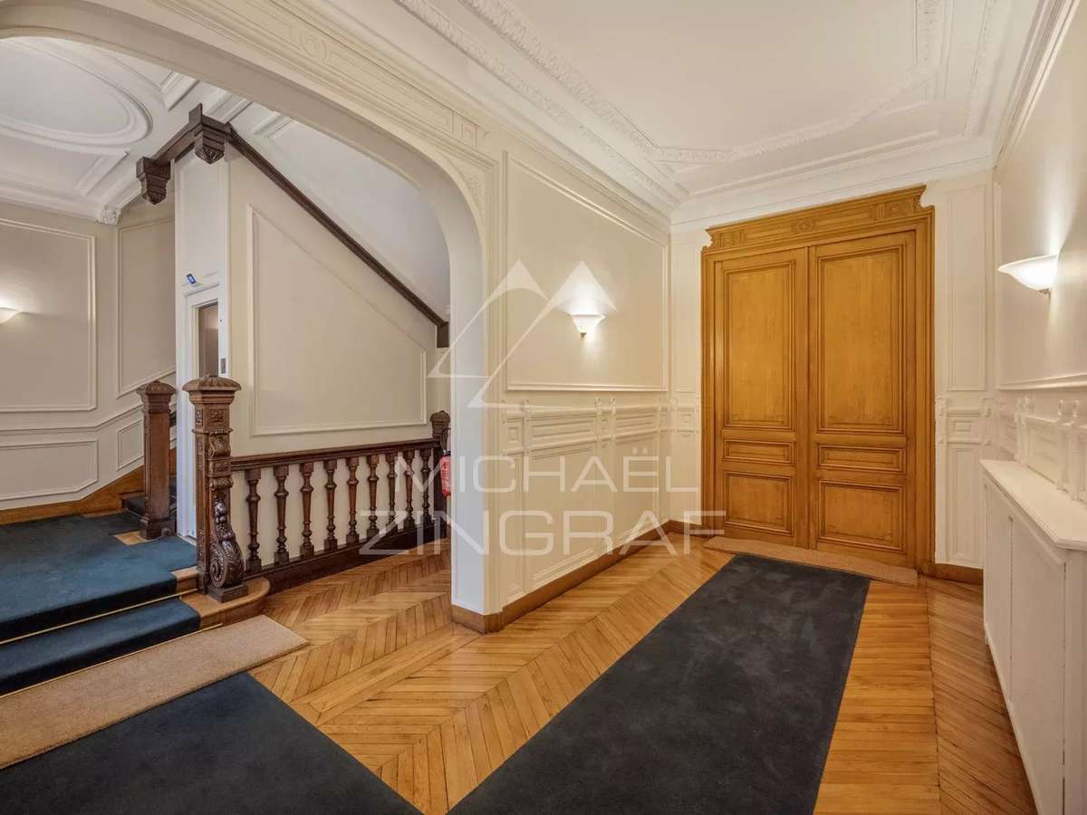 Apartment Paris 16e