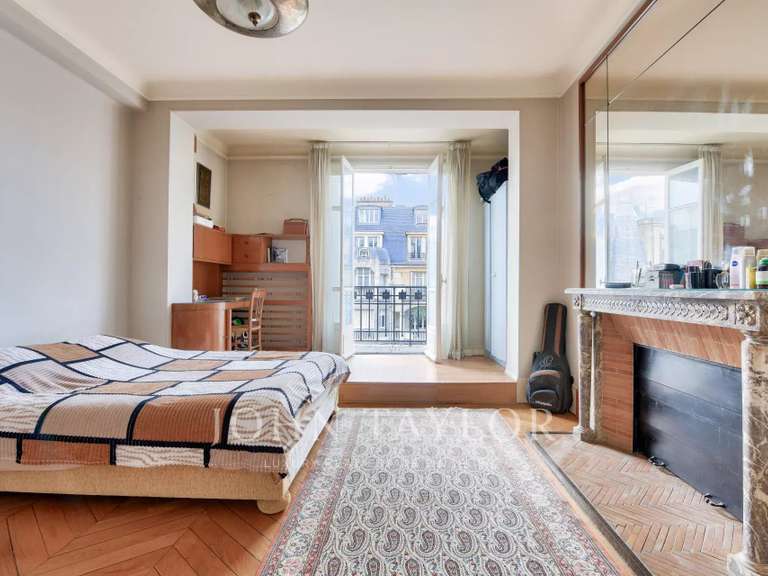 Appartement Paris 16e - 2 chambres - 163m²