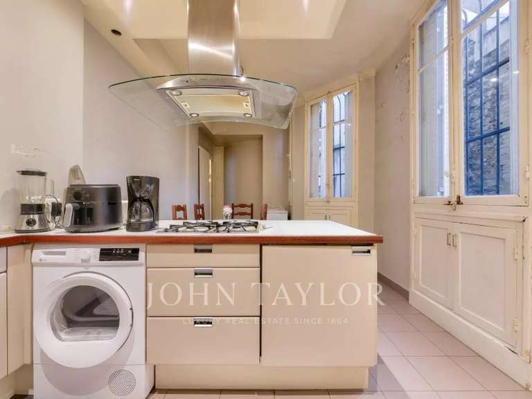 Appartement Paris 16e - 2 chambres - 163m²