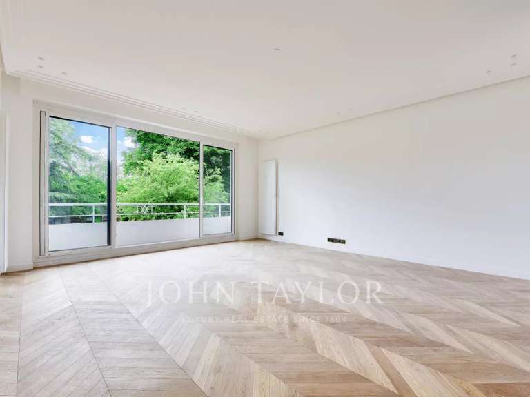 Appartement Paris 16e - 3 chambres - 163m²