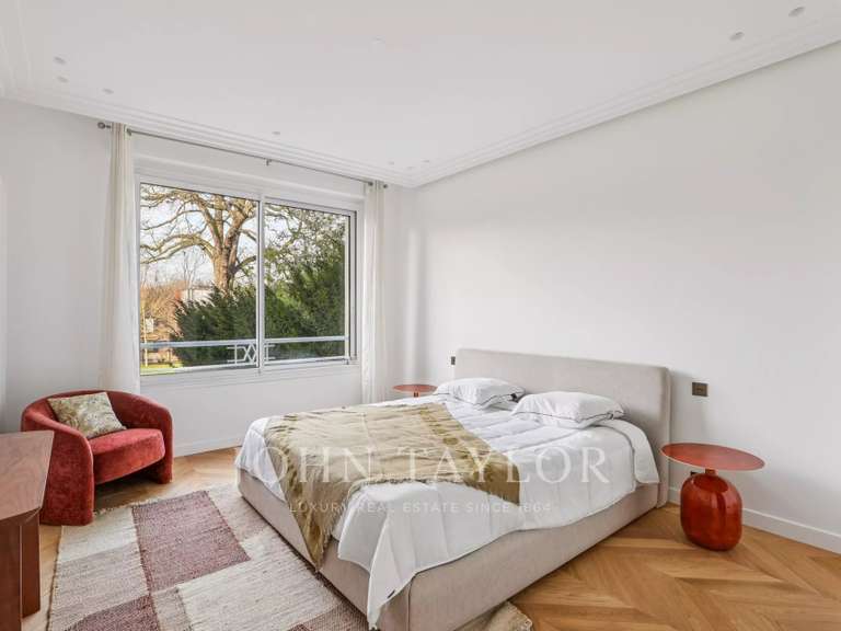 Apartment Paris 16e - 3 bedrooms - 163m²