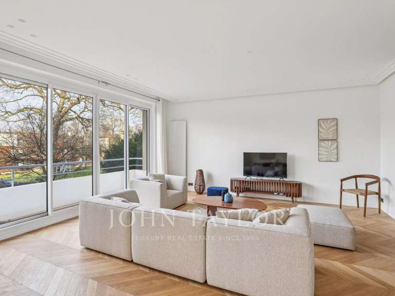 Apartment Paris 16e - 3 bedrooms - 163m²