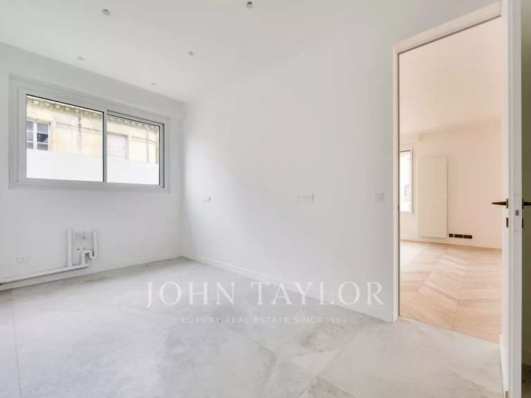 Appartement Paris 16e - 3 chambres - 163m²