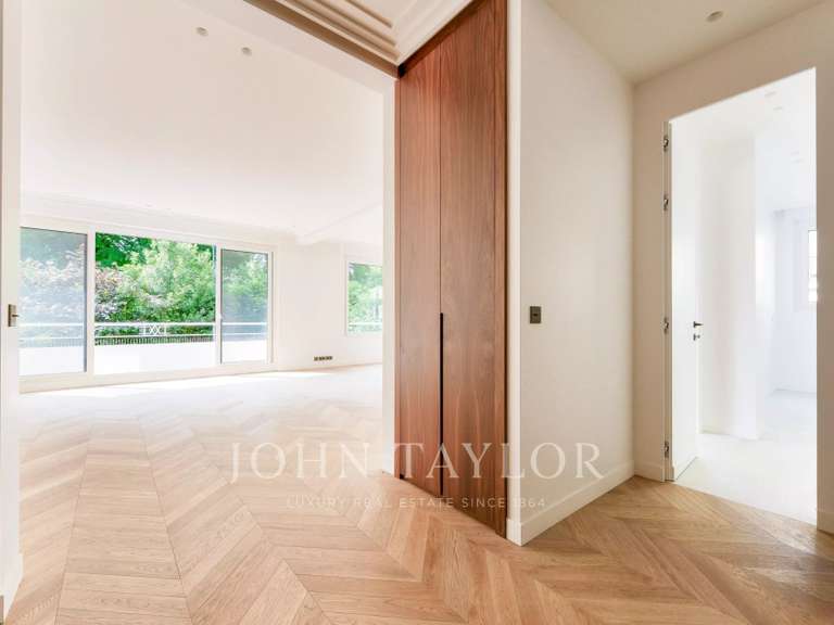 Appartement Paris 16e - 4 chambres - 212m²