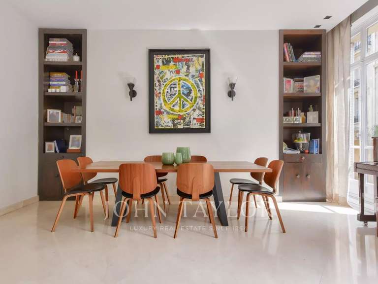 Appartement Paris 16e - 3 chambres - 150m²