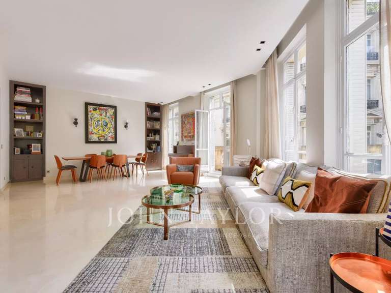 Appartement Paris 16e - 3 chambres - 150m²