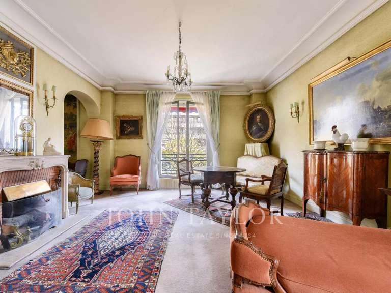 Appartement Paris 16e - 3 chambres - 135m²