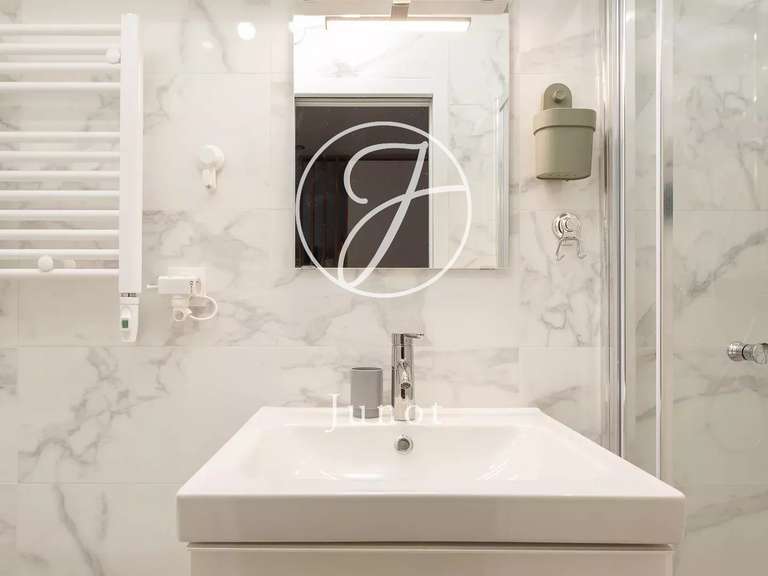 Appartement Paris 16e - 1 chambre - 24m²