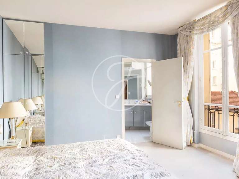 Apartment Paris 16e - 3 bedrooms - 112m²