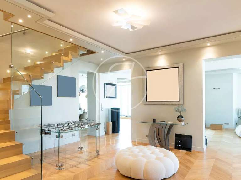 Appartement Paris 16e - 4 chambres - 340m²