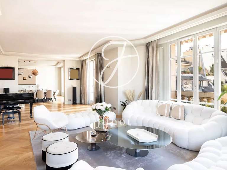 Apartment Paris 16e - 4 bedrooms - 340m²
