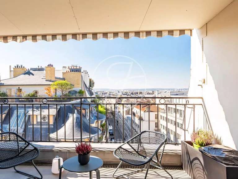Appartement Paris 16e - 4 chambres - 340m²