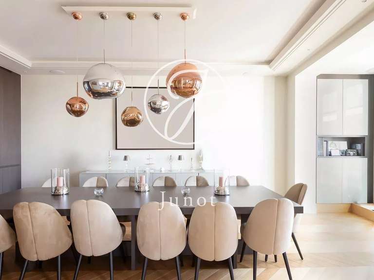 Apartment Paris 16e - 4 bedrooms - 340m²