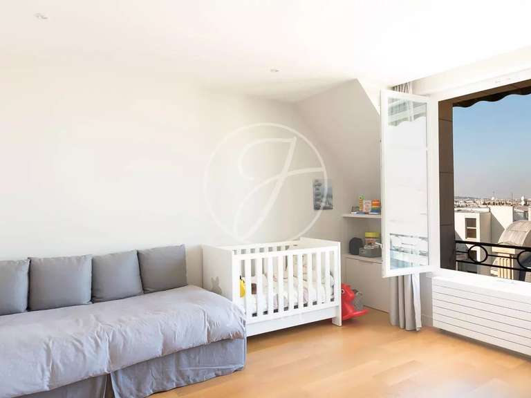 Appartement Paris 16e - 4 chambres - 340m²