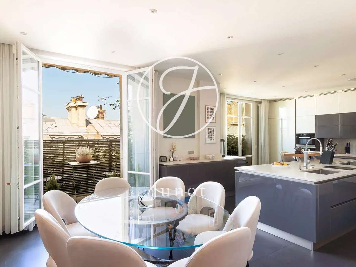 Apartment Paris 16e