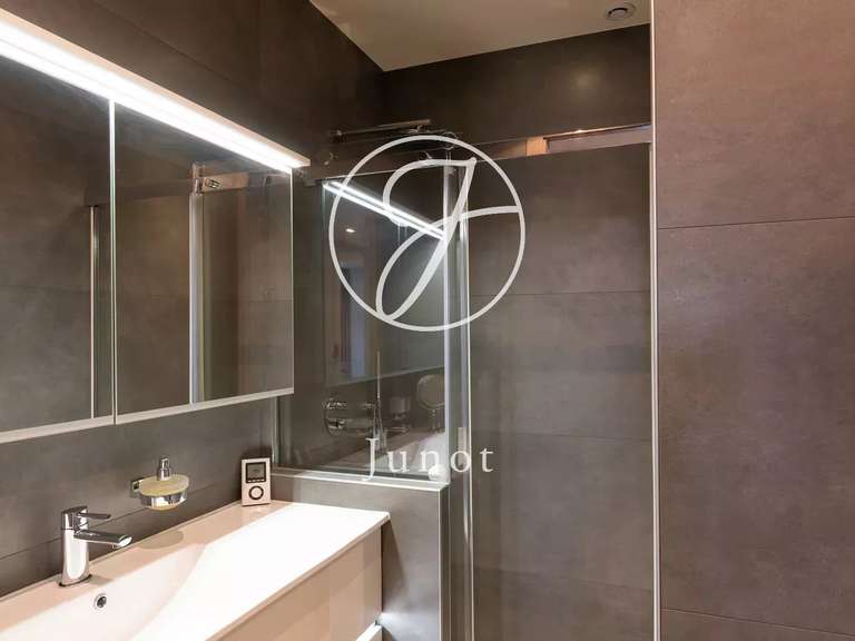 Apartment Paris 16e - 4 bedrooms - 340m²