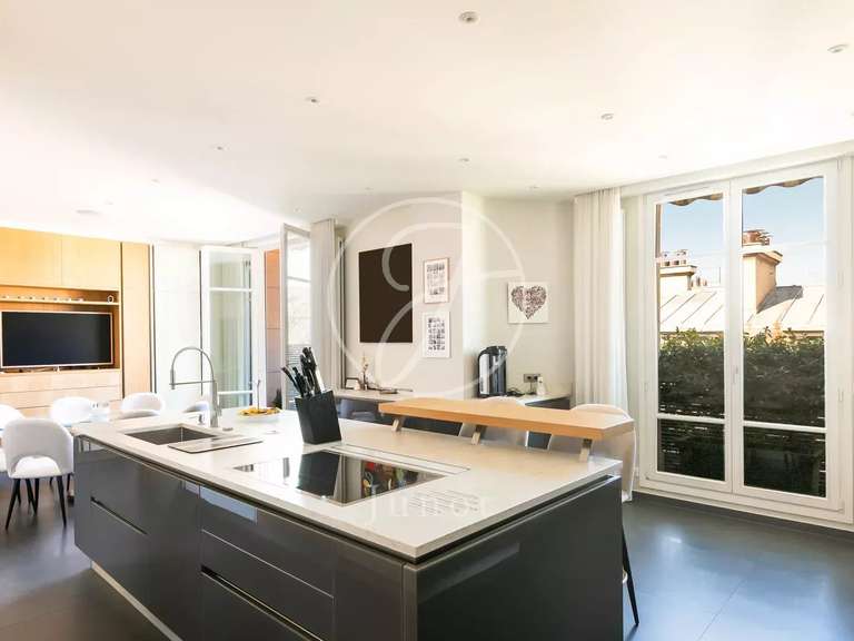 Appartement Paris 16e - 4 chambres - 340m²