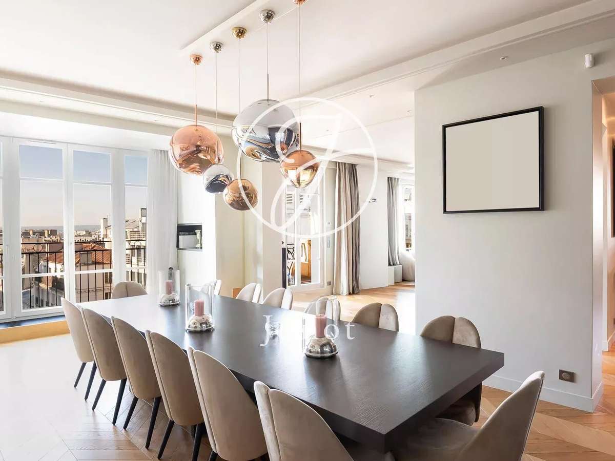 Apartment Paris 16e