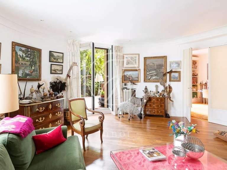 Apartment Paris 16e - 2 bedrooms - 110m²