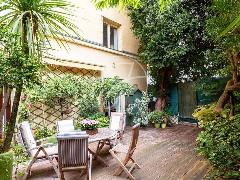 Apartment Paris 16e - 2 bedrooms - 110m²