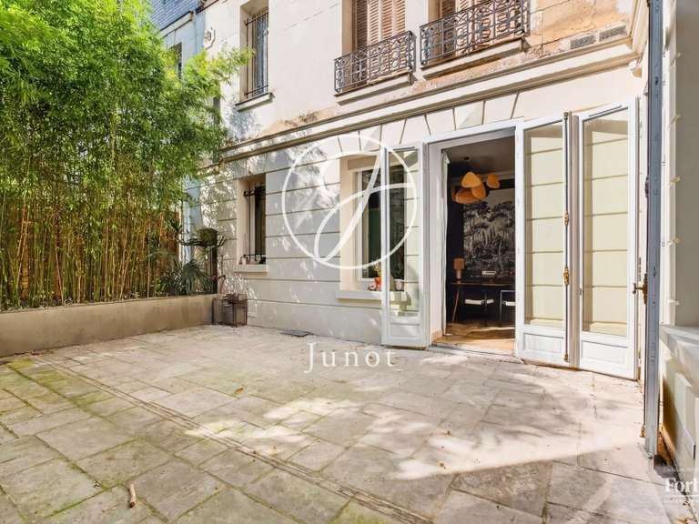 Appartement Paris 16e - 3 chambres - 143m²