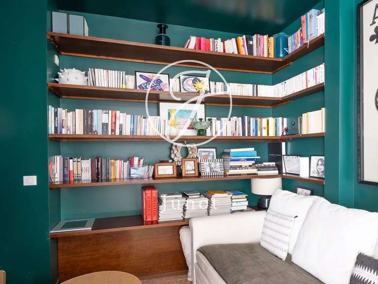 Appartement Paris 16e - 3 chambres - 143m²