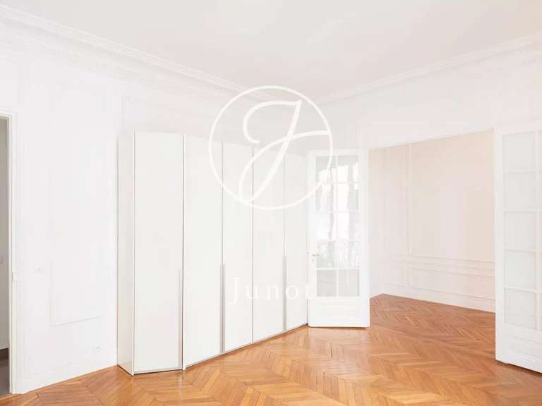 Apartment Paris 16e - 2 bedrooms - 131m²