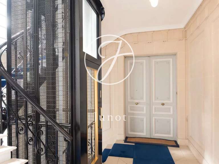 Apartment Paris 16e - 2 bedrooms - 131m²