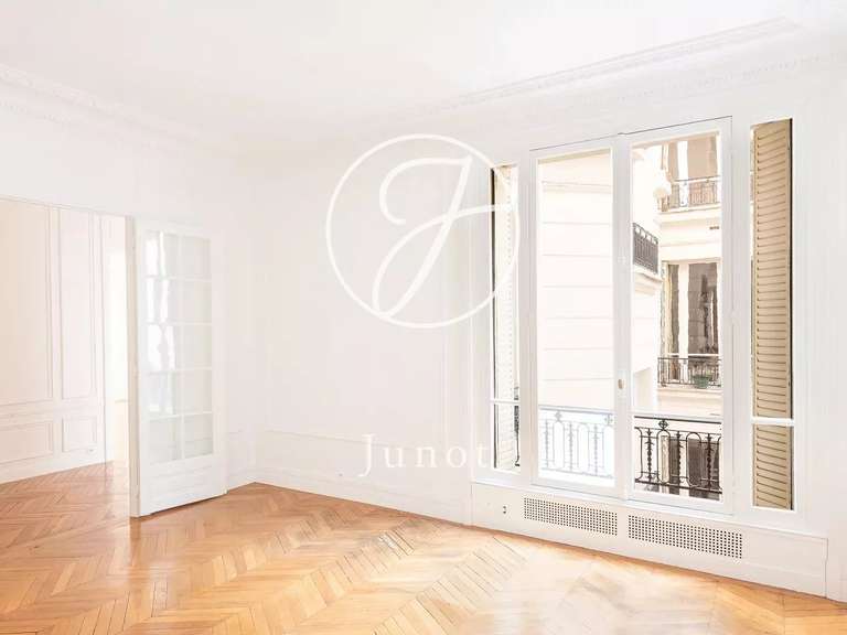 Apartment Paris 16e - 2 bedrooms - 131m²
