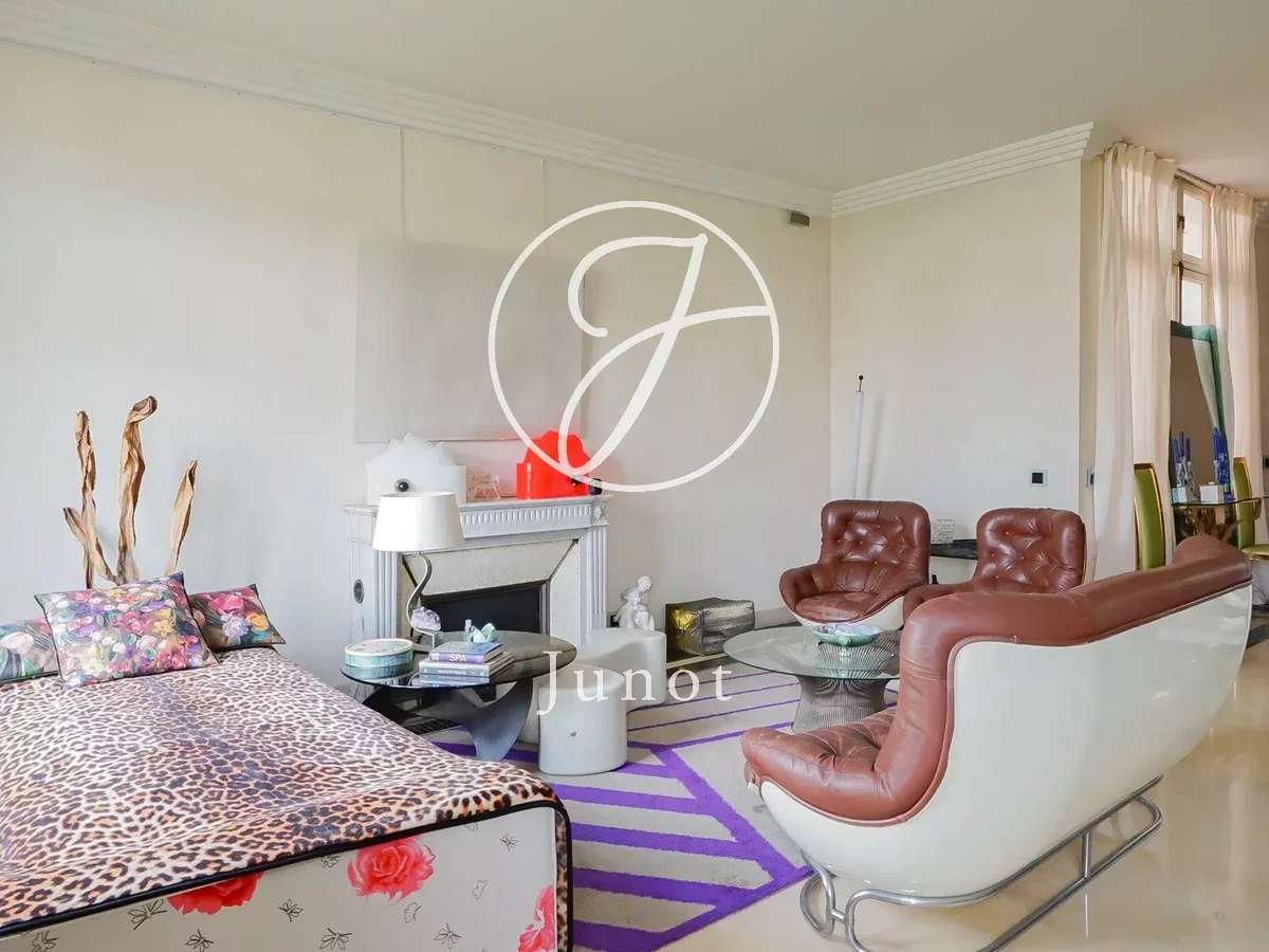 Apartment Paris 16e