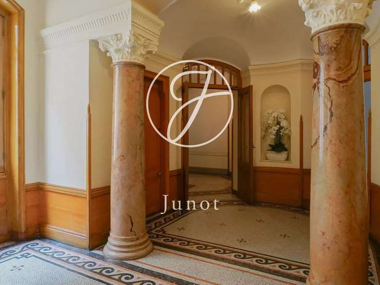 Apartment Paris 16e - 3 bedrooms - 189m²