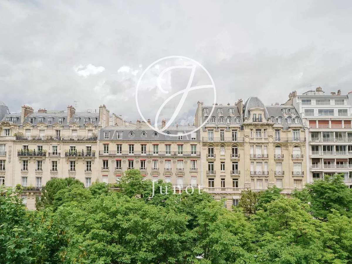 Apartment Paris 16e
