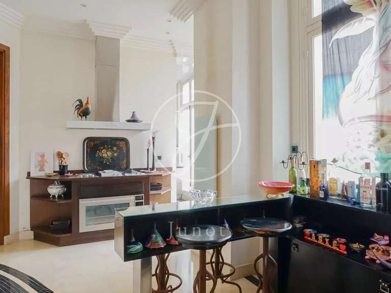 Appartement Paris 16e - 3 chambres - 189m²