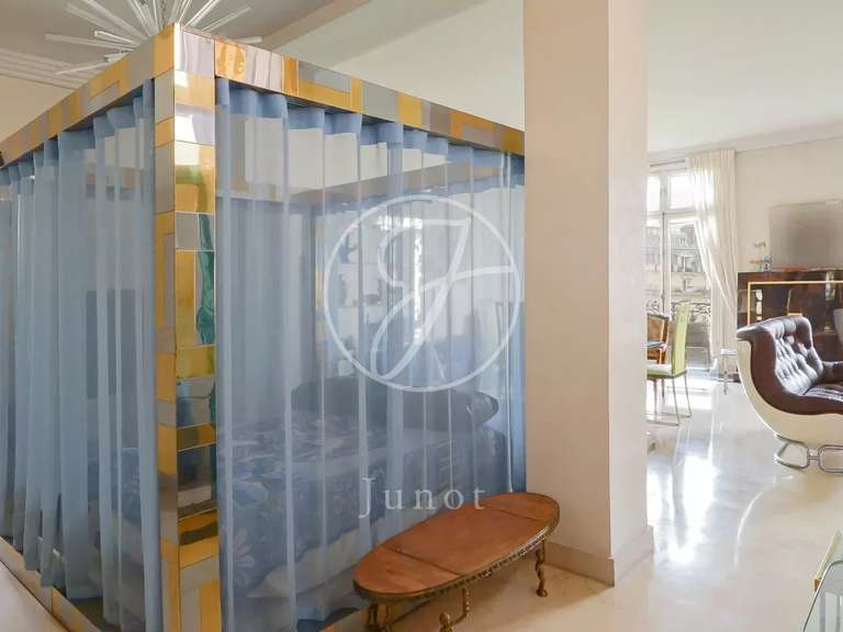 Appartement Paris 16e - 3 chambres - 189m²