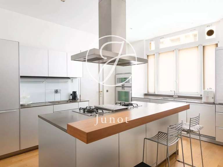 Appartement Paris 16e - 4 chambres - 371m²