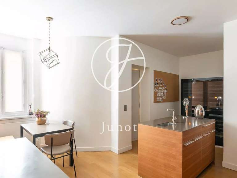 Appartement Paris 16e - 4 chambres - 371m²