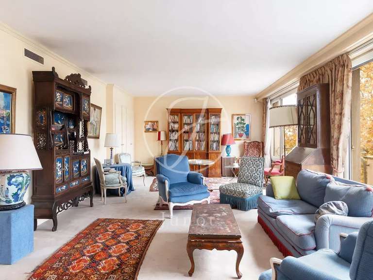 Apartment Paris 16e - 3 bedrooms - 154m²