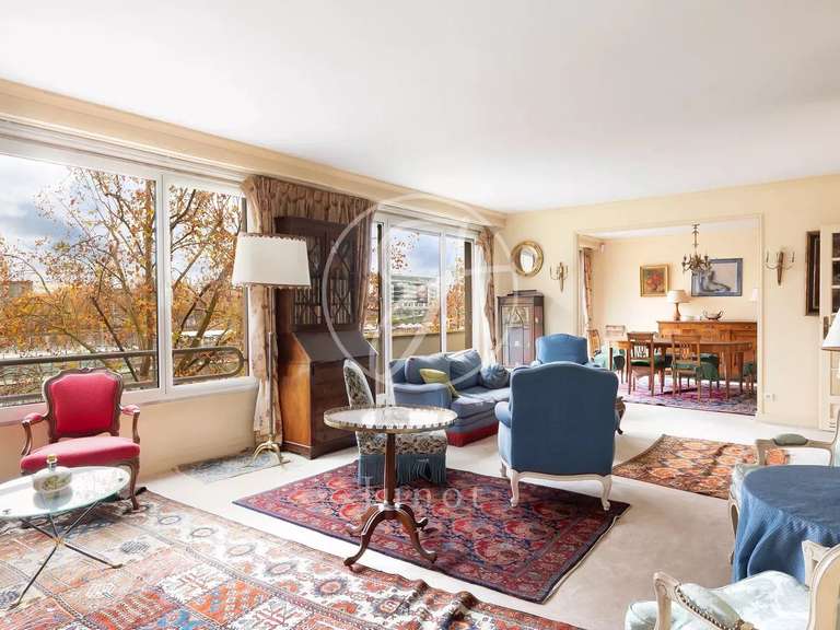 Apartment Paris 16e - 3 bedrooms - 154m²
